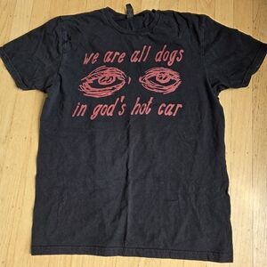 Black & Red Graphic T-Shirt "We are all dogs in God's Hot Car" Size M